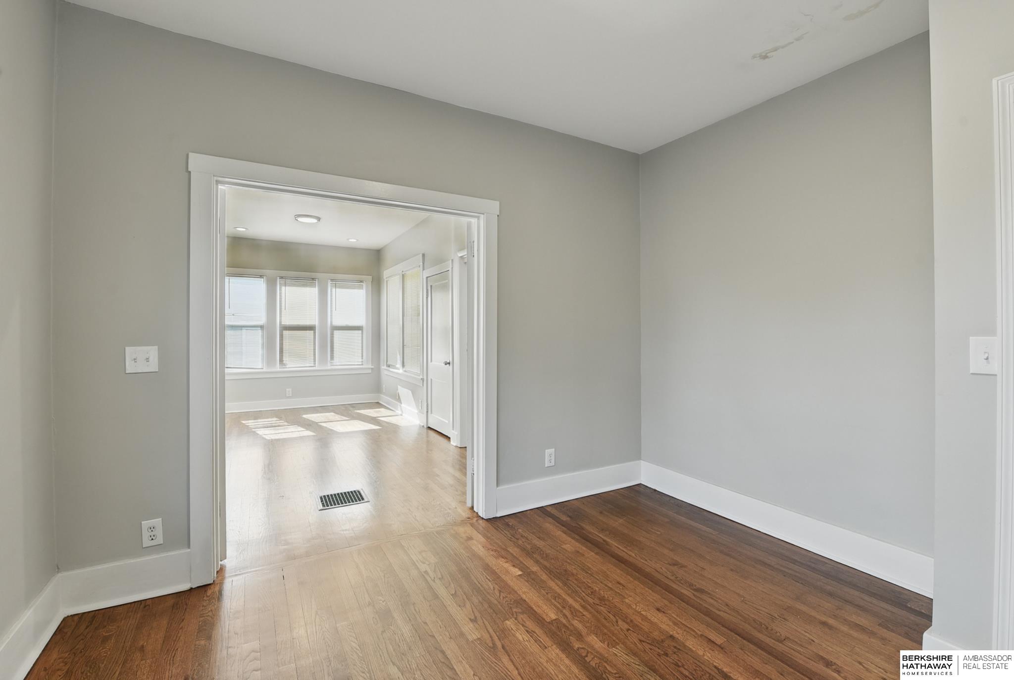 Omaha, Nebraska 68132, United States, 3 Bedrooms Bedrooms, ,3 BathroomsBathrooms,Residential,Active,178115