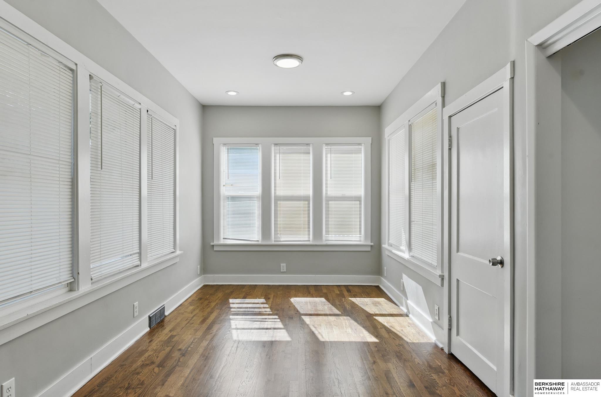 Omaha, Nebraska 68132, United States, 3 Bedrooms Bedrooms, ,3 BathroomsBathrooms,Residential,Active,178115