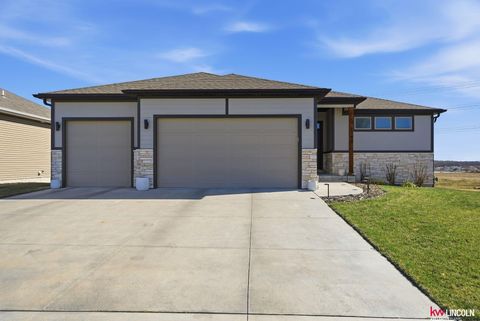 Photo of 6740 Via Sorrento Drive, Lincoln, NE 68523 (MLS # 22607354)