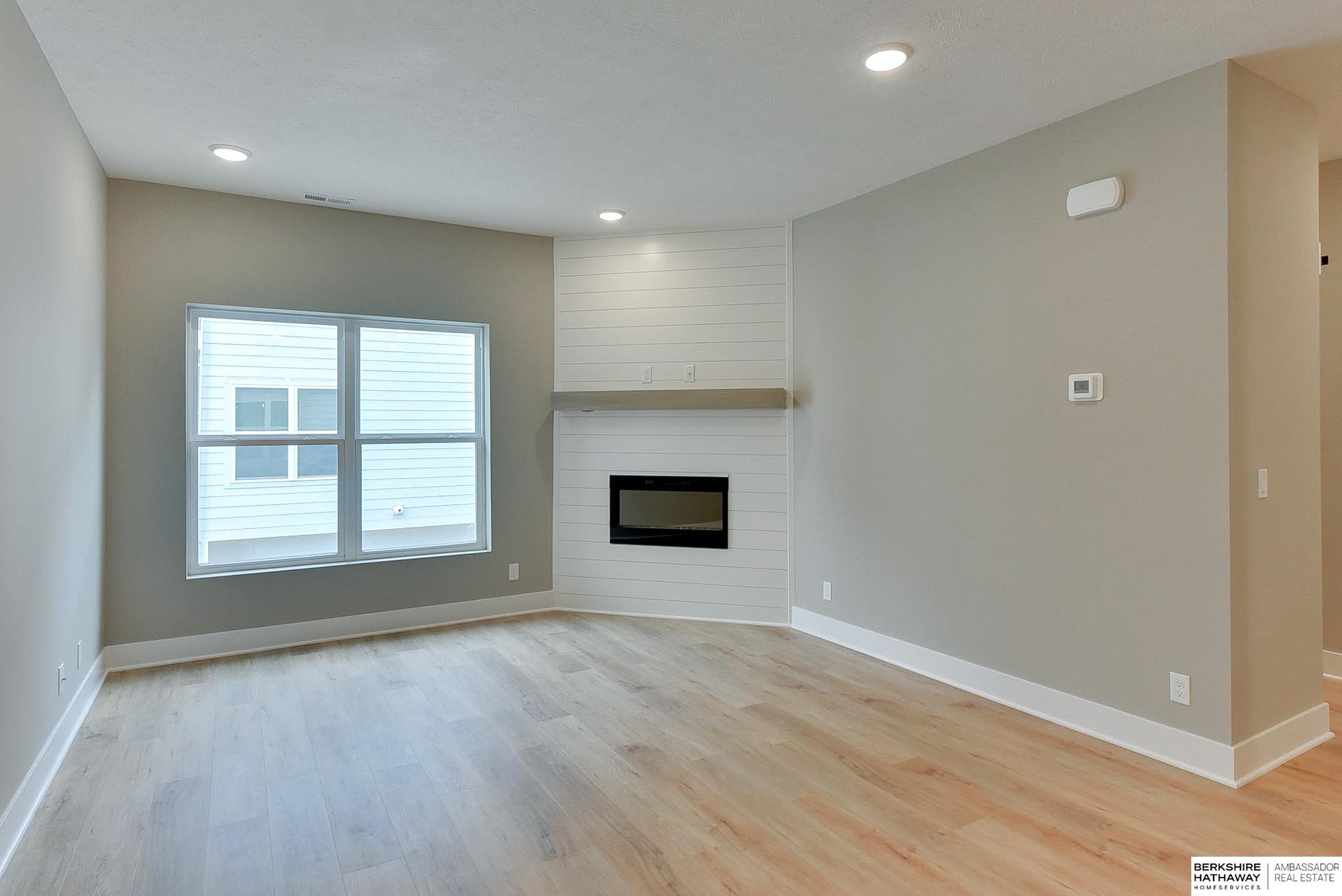 Omaha, Nebraska 68108, United States, 2 Bedrooms Bedrooms, ,2 BathroomsBathrooms,Residential,Active,135168