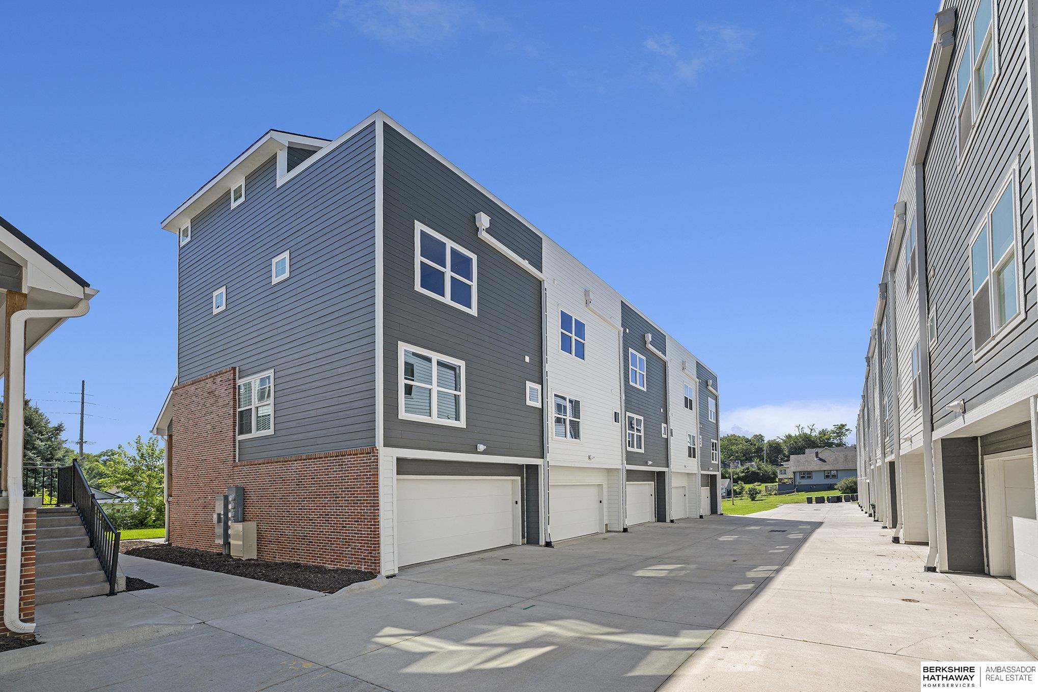 Omaha, Nebraska 68108, United States, 2 Bedrooms Bedrooms, ,2 BathroomsBathrooms,Residential,Active,135168