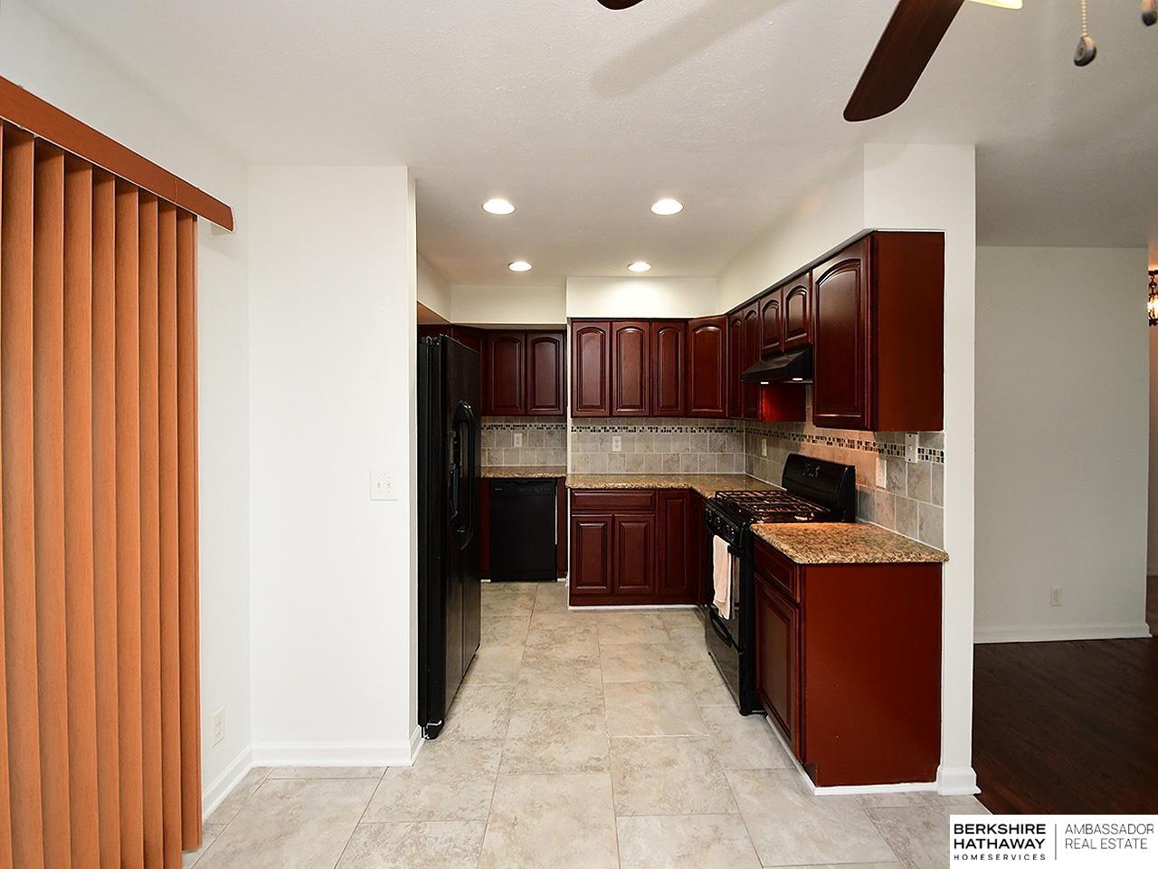 Bellevue, Nebraska 68005, United States, 3 Bedrooms Bedrooms, ,2 BathroomsBathrooms,Residential,Active,198258