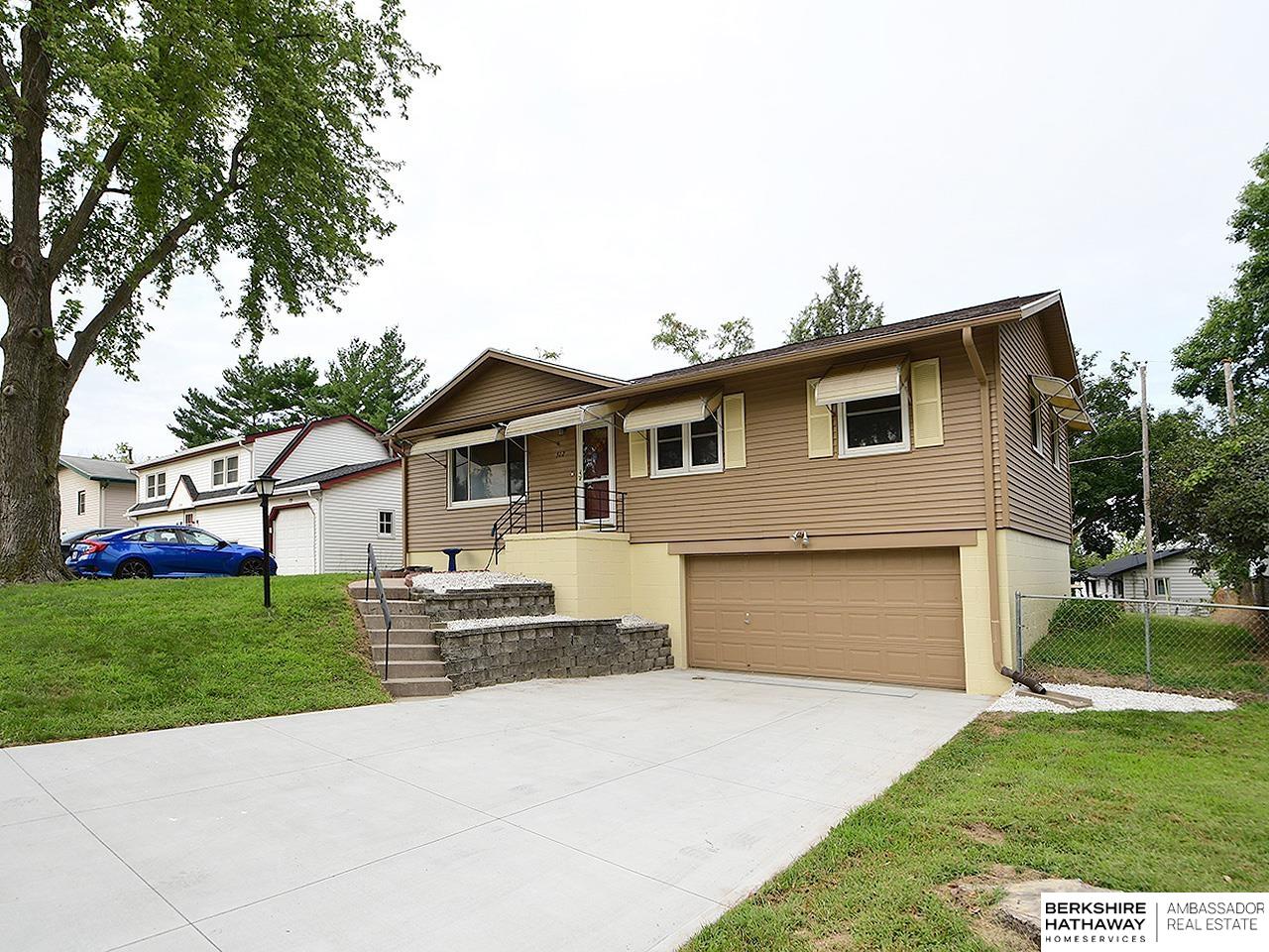 Bellevue, Nebraska 68005, United States, 3 Bedrooms Bedrooms, ,2 BathroomsBathrooms,Residential,Active,198258