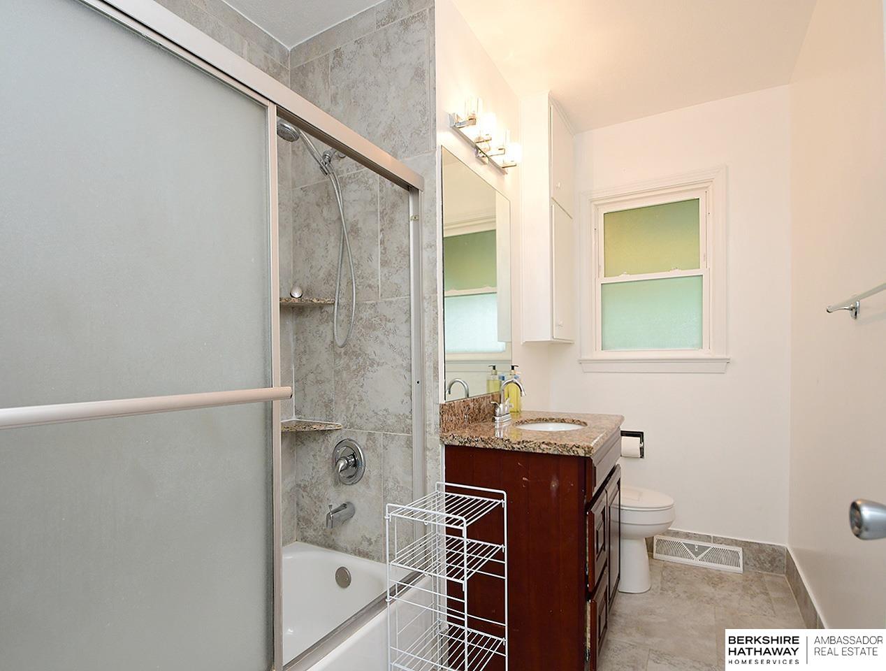 Bellevue, Nebraska 68005, United States, 3 Bedrooms Bedrooms, ,2 BathroomsBathrooms,Residential,Active,198258