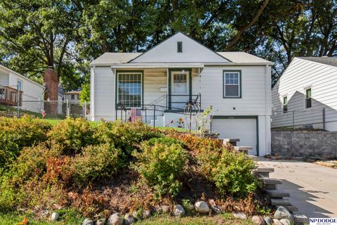Photo of 2306 S 48 Street, Omaha, NE 68106 (MLS # 22530396)