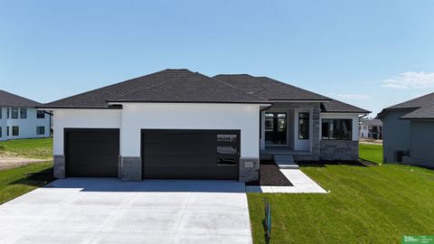 Photo of 21113 Arlington Street, Elkhorn, NE 68022 (MLS # 22518015)