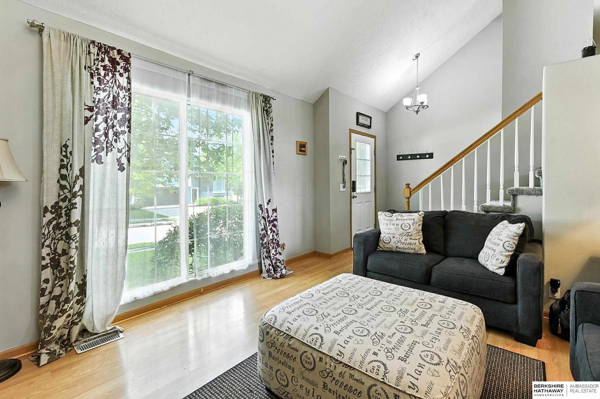 Omaha, Nebraska 68164, United States, 3 Bedrooms Bedrooms, ,2 BathroomsBathrooms,Residential,Active,176994