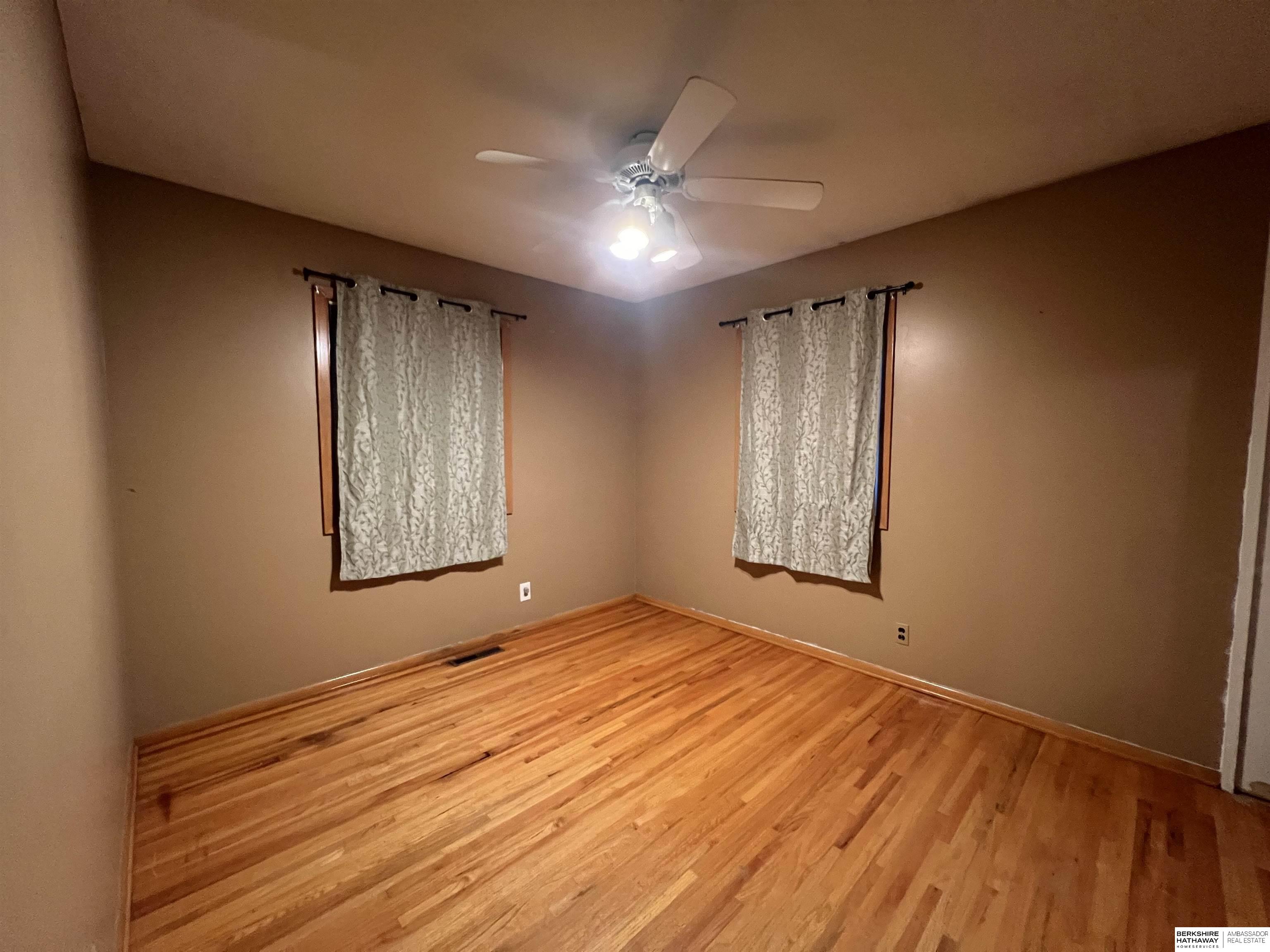 Omaha, Nebraska 68144, United States, 3 Bedrooms Bedrooms, ,2 BathroomsBathrooms,Residential,Active,254464