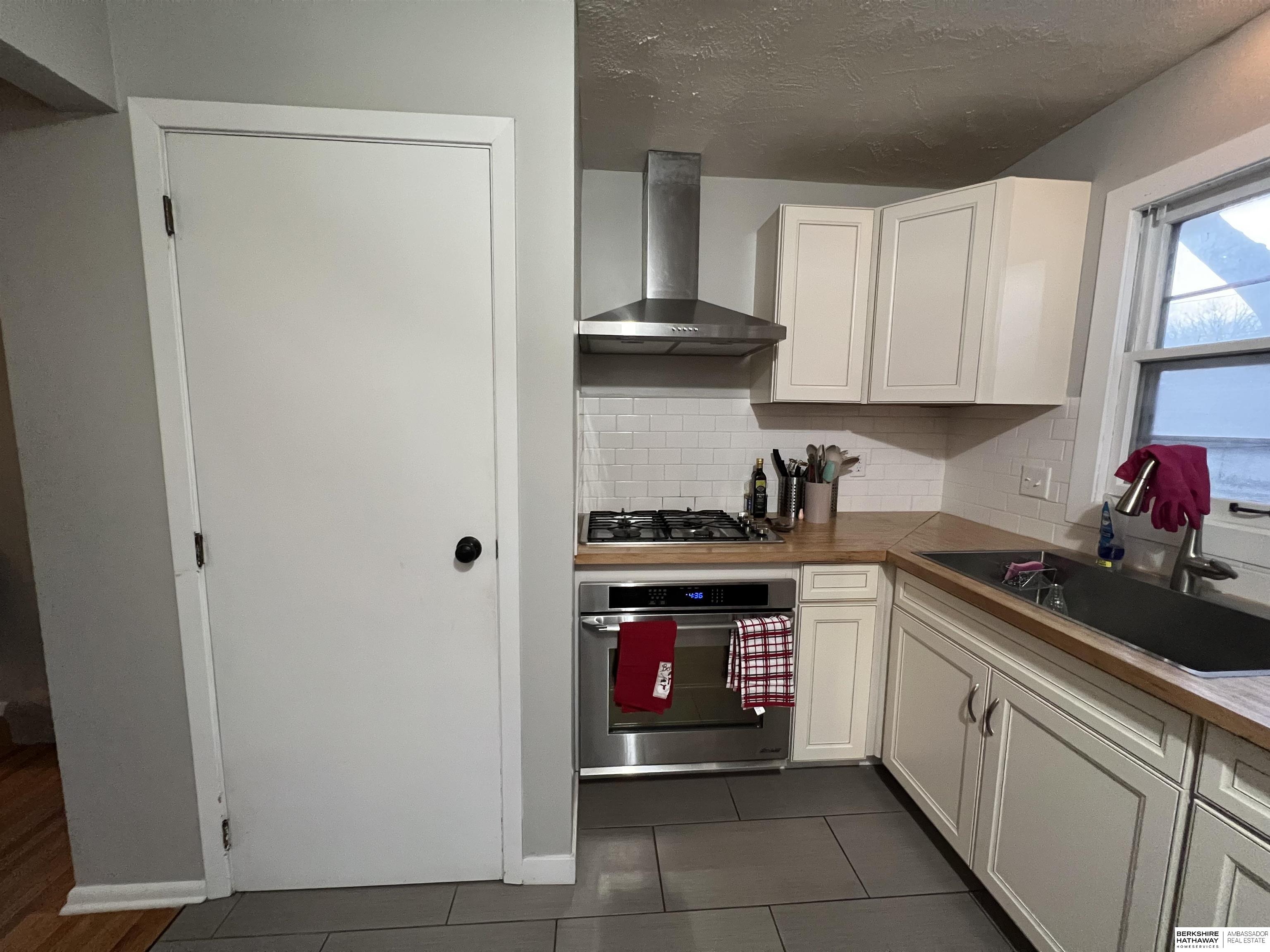 Omaha, Nebraska 68144, United States, 3 Bedrooms Bedrooms, ,2 BathroomsBathrooms,Residential,Active,254464