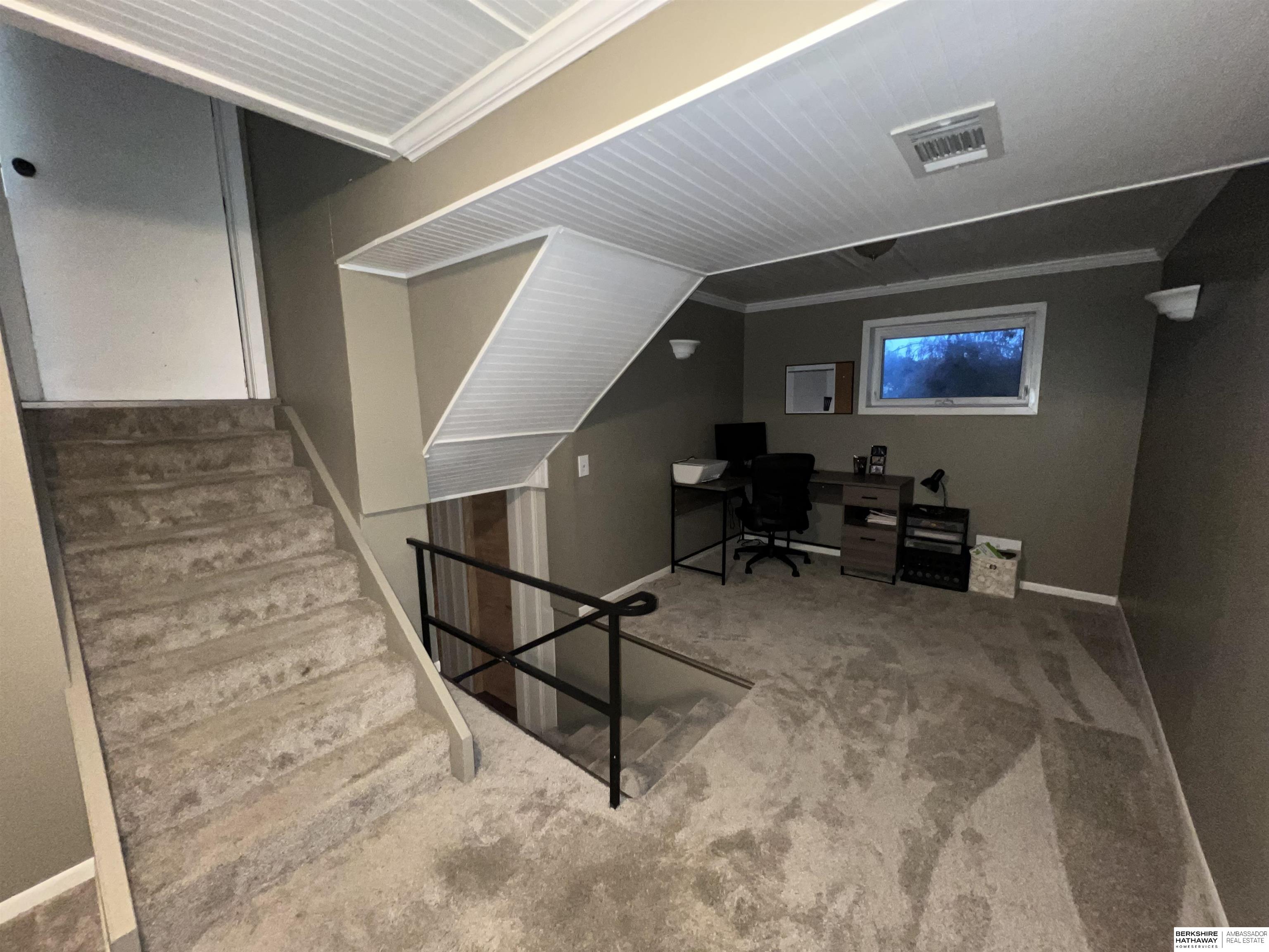 Omaha, Nebraska 68144, United States, 3 Bedrooms Bedrooms, ,2 BathroomsBathrooms,Residential,Active,254464