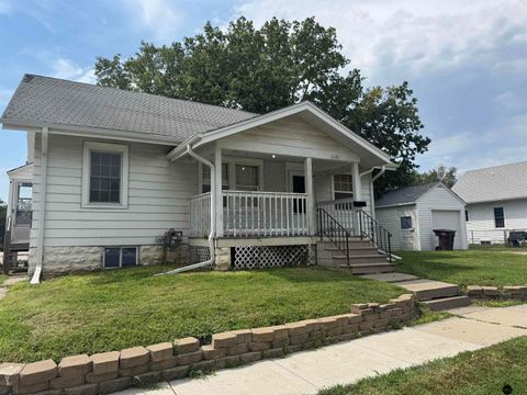Photo of 1121 N 24th Street, Lincoln, NE 68503 (MLS # 22601961)
