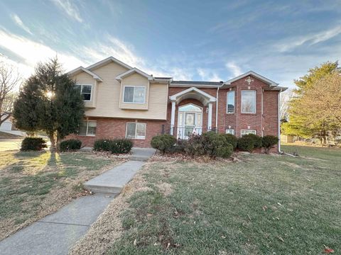 Photo of 2620 Jacquelyn Drive, Lincoln, NE 68512 (MLS # 22535288)