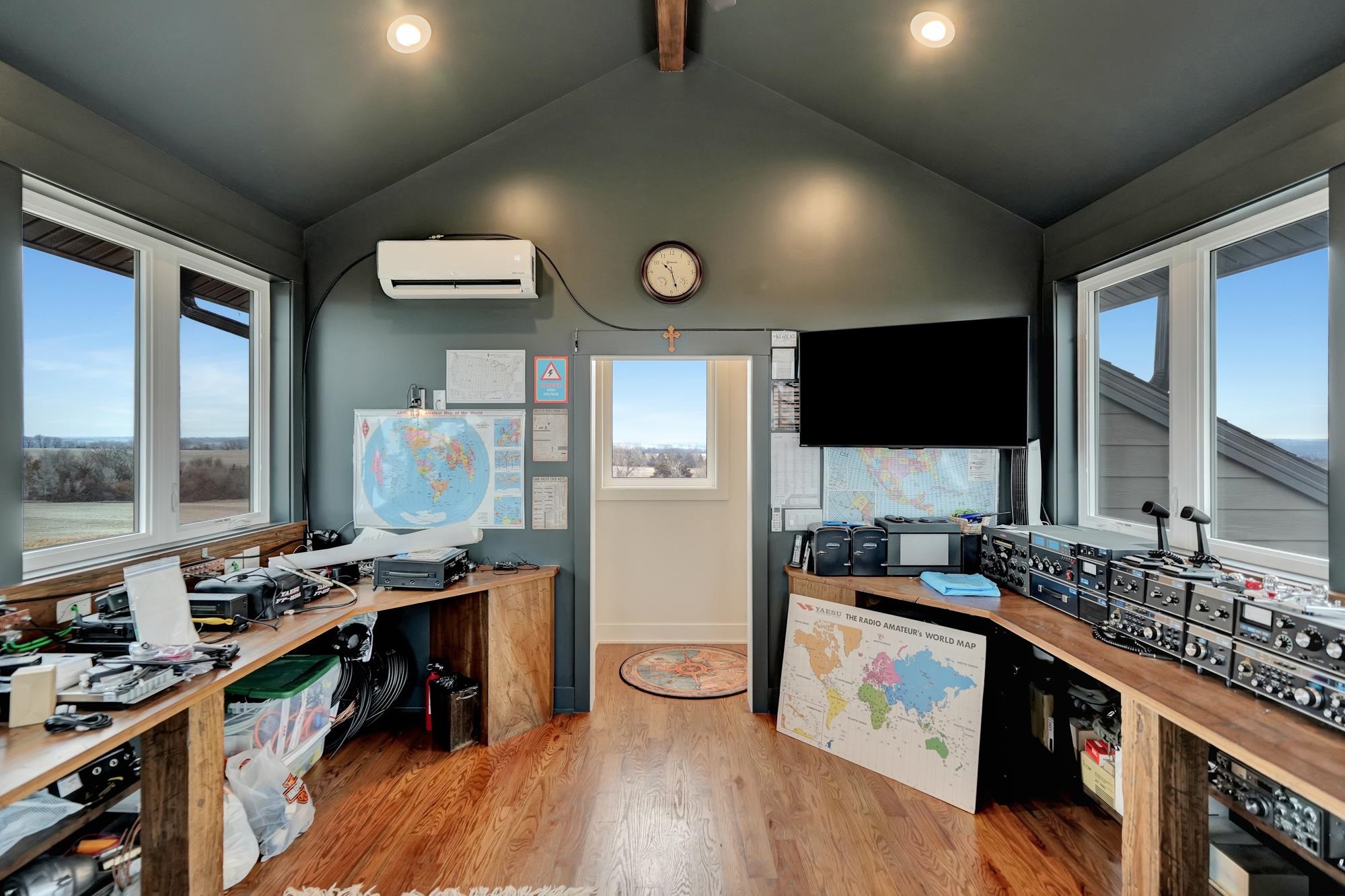 Palmyra, Nebraska 68418, United States, 4 Bedrooms Bedrooms, ,4 BathroomsBathrooms,Residential,Active,124511