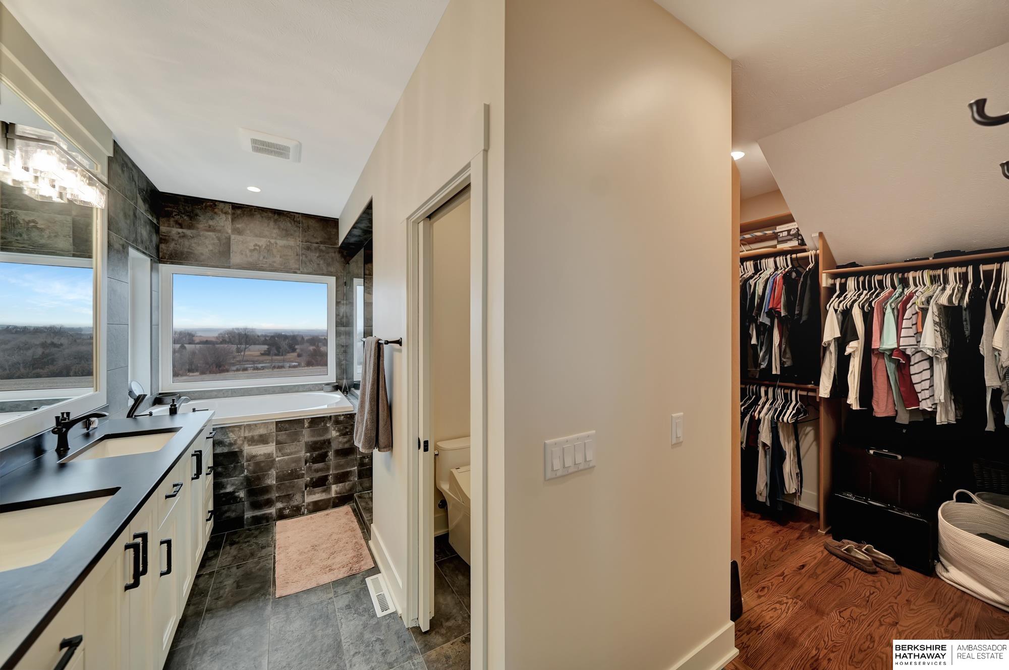 Palmyra, Nebraska 68418, United States, 4 Bedrooms Bedrooms, ,4 BathroomsBathrooms,Residential,Active,124511