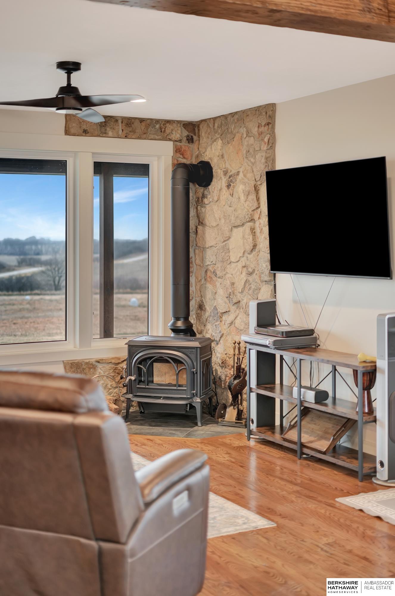 Palmyra, Nebraska 68418, United States, 4 Bedrooms Bedrooms, ,4 BathroomsBathrooms,Residential,Active,124511