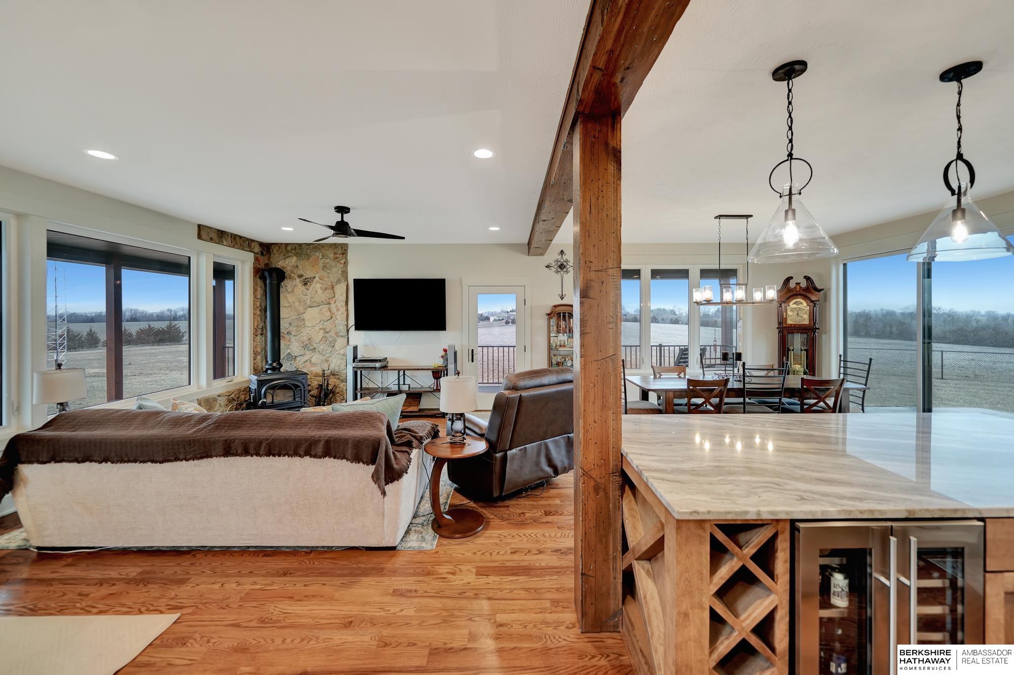 Palmyra, Nebraska 68418, United States, 4 Bedrooms Bedrooms, ,4 BathroomsBathrooms,Residential,Active,124511