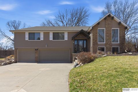 Photo of 5914 S 152 Street, Omaha, NE 68137 (MLS # 22606823)