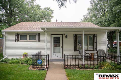 Photo of 3901 Saint Paul Avenue, Lincoln, NE 68504 (MLS # 22621208)