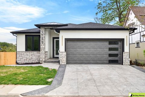 Photo of 1709 S 28th Street, Omaha, NE 68105 (MLS # 22611248)