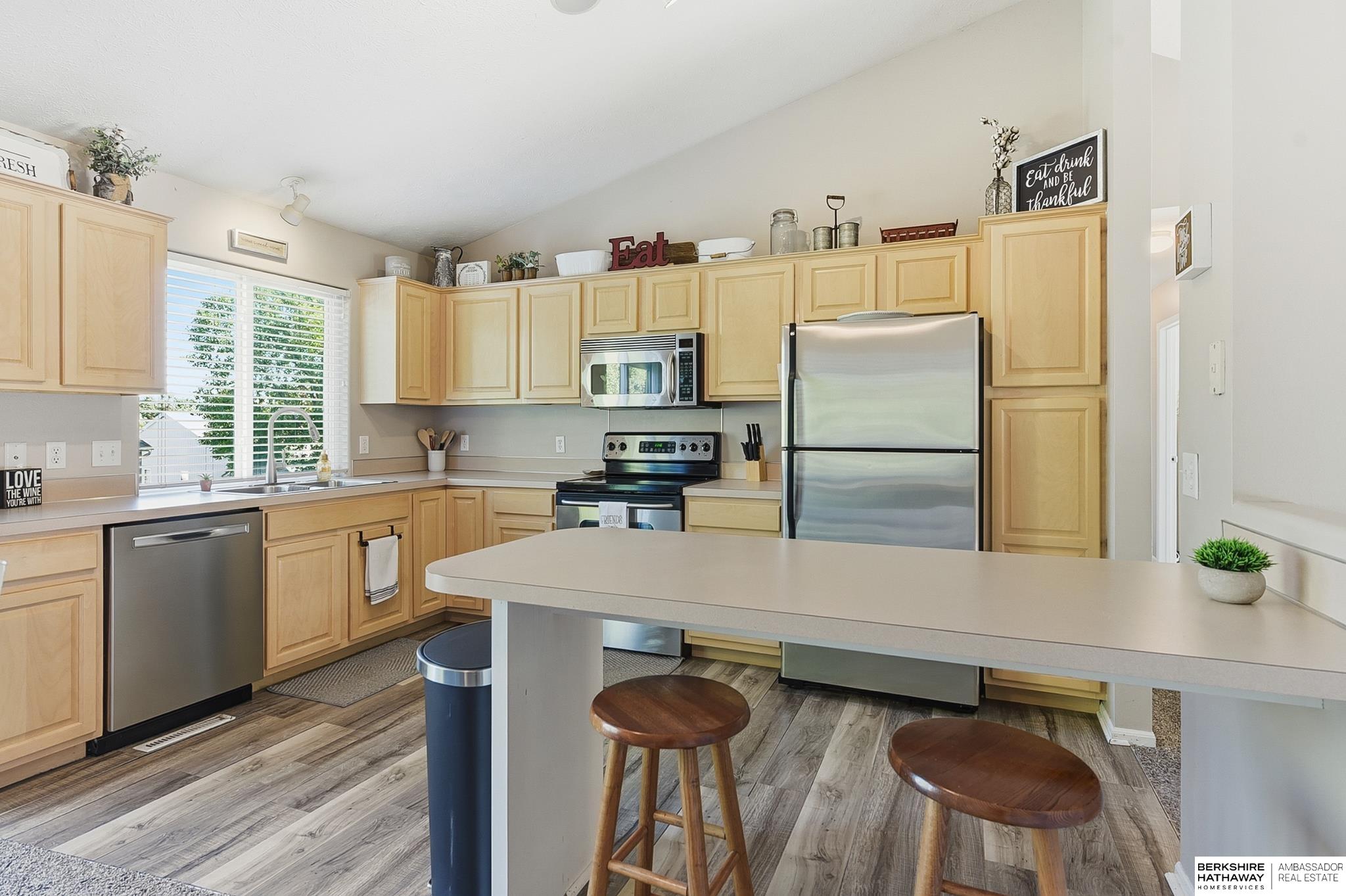 Omaha, Nebraska 68116, United States, 2 Bedrooms Bedrooms, ,2 BathroomsBathrooms,Residential,Active,242256