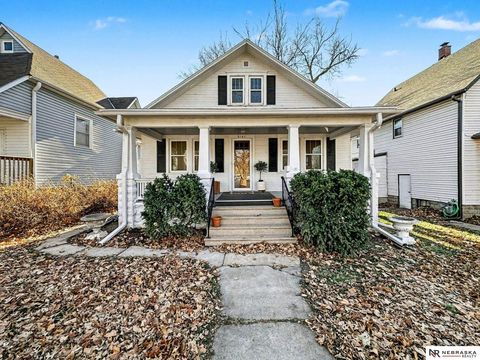 Photo of 3141 P Street, Lincoln, NE 68503 (MLS # 22535169)