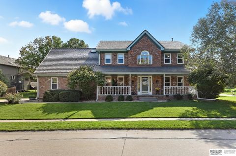 Photo of 16715 L Street, Omaha, NE 68135 (MLS # 22600288)