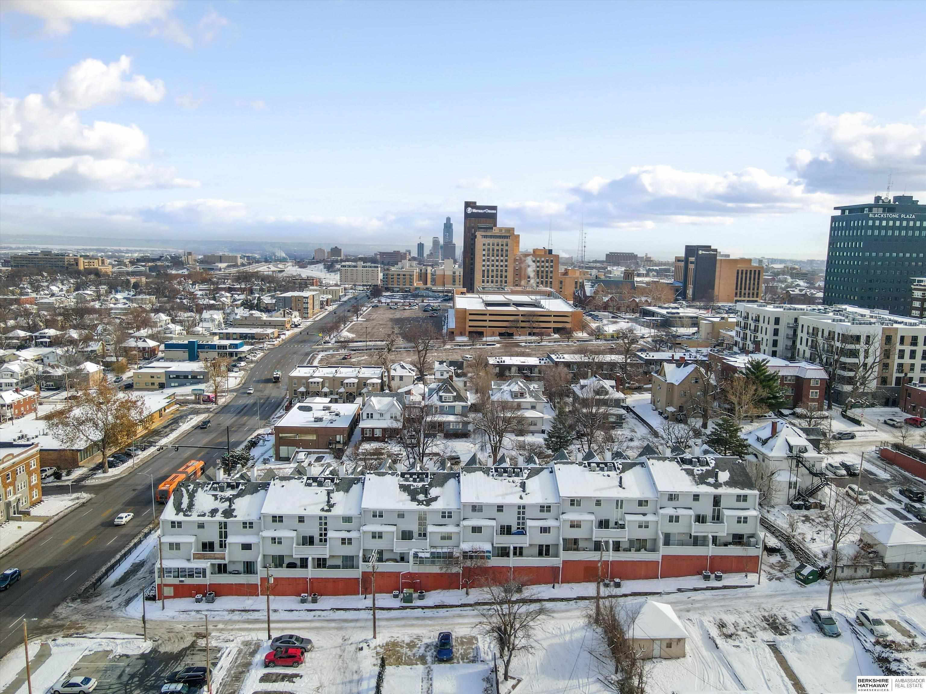 Omaha, Nebraska 68131, United States, 2 Bedrooms Bedrooms, ,2 BathroomsBathrooms,Residential,Active,251512