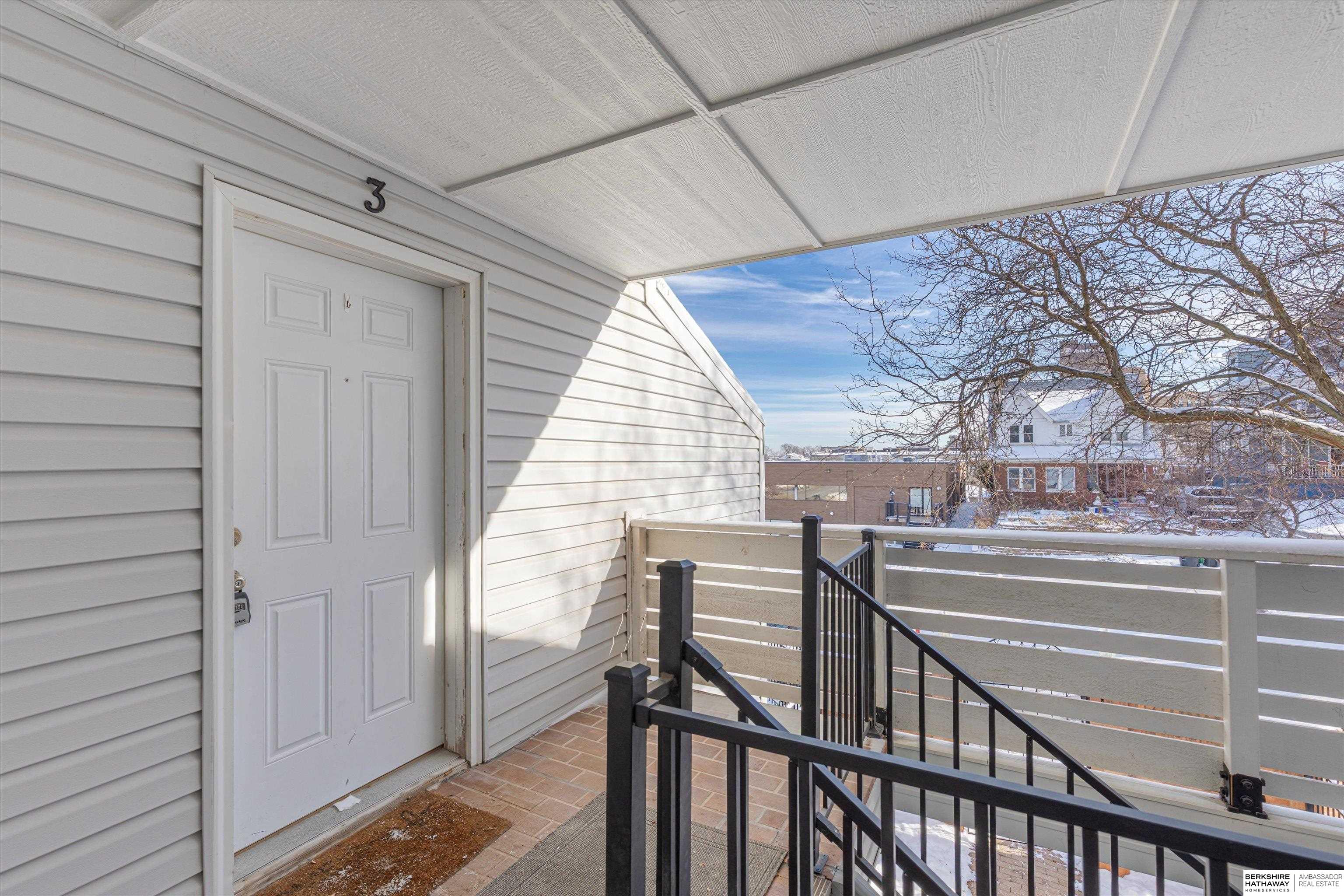 Omaha, Nebraska 68131, United States, 2 Bedrooms Bedrooms, ,2 BathroomsBathrooms,Residential,Active,251512