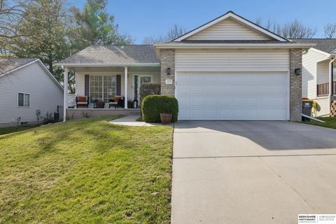 Photo of 1621 SW 36 Street, Lincoln, NE 68522 (MLS # 22607767)