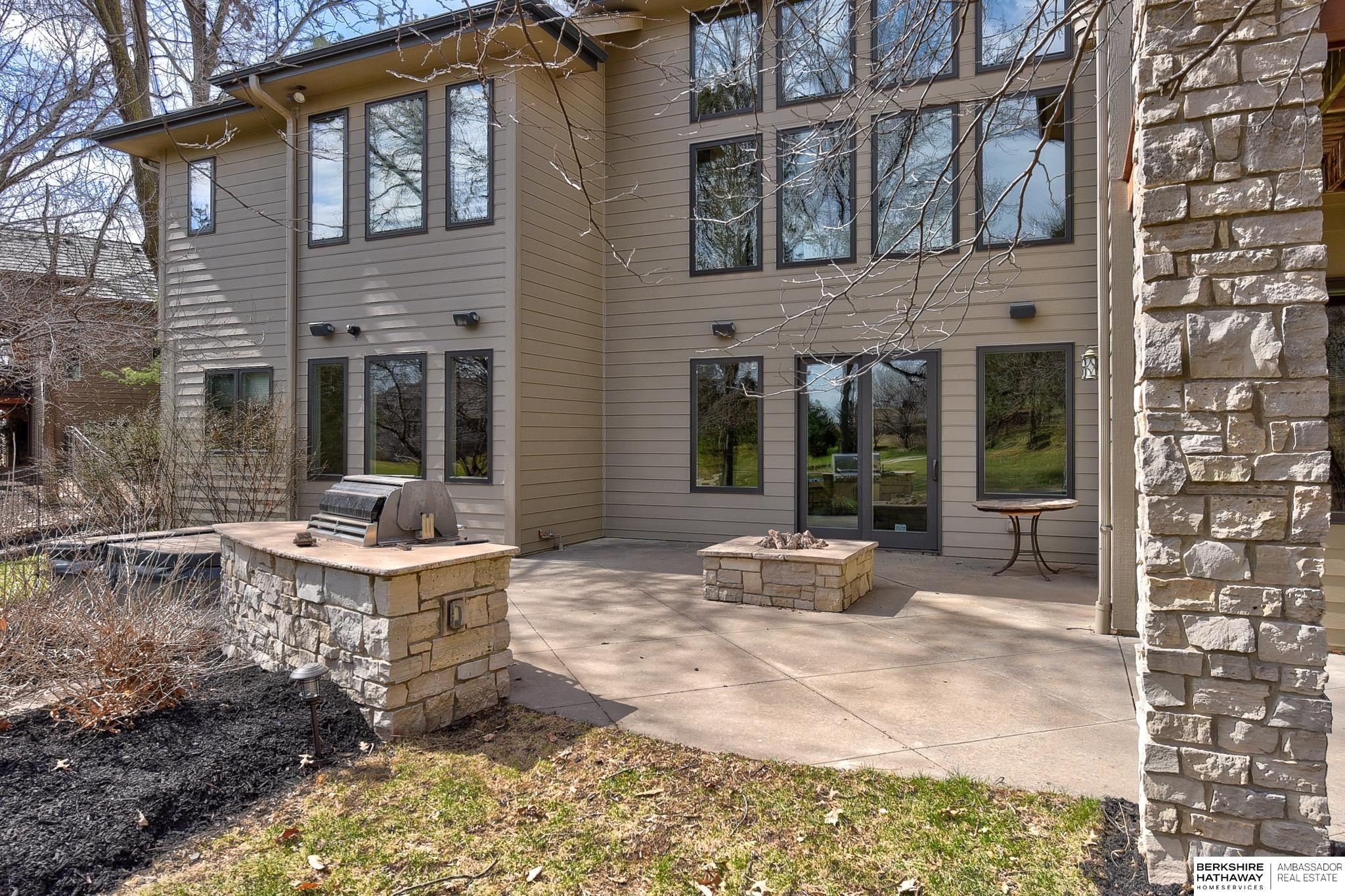 Omaha, Nebraska 68130, United States, 6 Bedrooms Bedrooms, ,5 BathroomsBathrooms,Residential,Active,146267