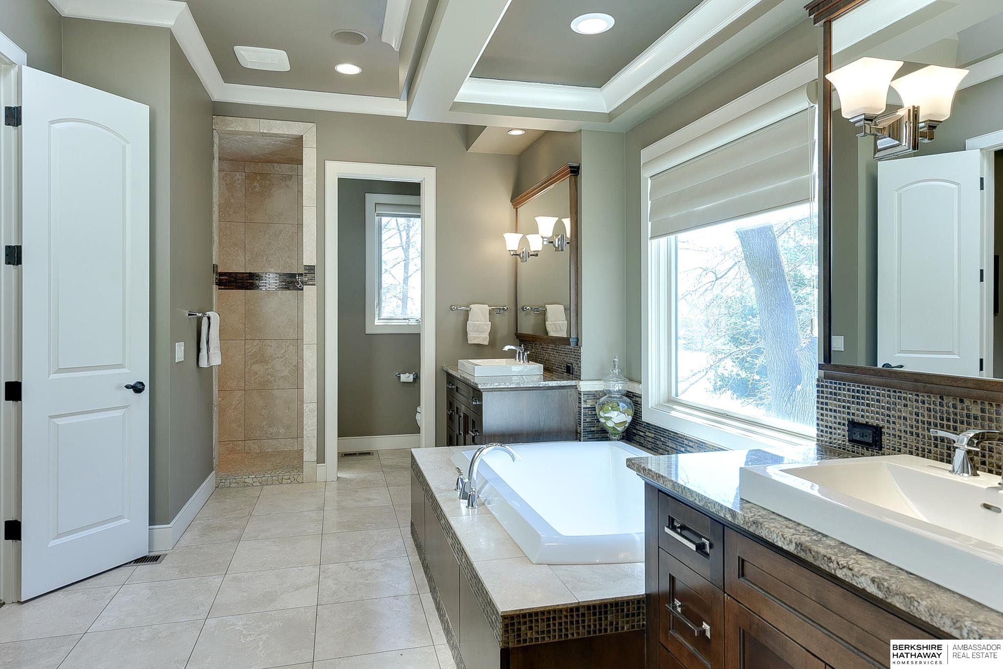 Omaha, Nebraska 68130, United States, 6 Bedrooms Bedrooms, ,5 BathroomsBathrooms,Residential,Active,146267