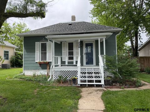 Photo of 526 F Street, Geneva, NE 68361 (MLS # 22615093)
