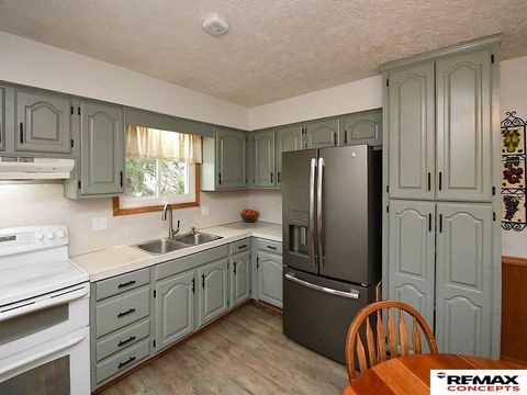 Photo of 230 Sycamore Circle, Gretna, NE 68028 (MLS # 22605825)