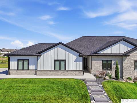 Photo of 7900 Ponce Drive, Lincoln, NE 68516 (MLS # 22620805)