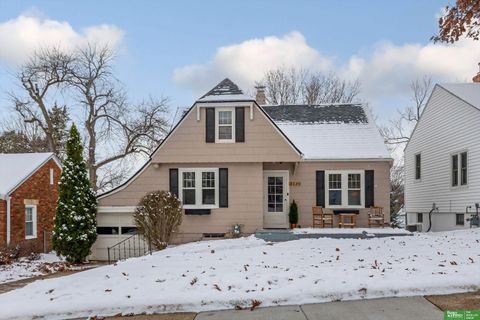 Photo of 2130 S 61st Avenue, Omaha, NE 68106 (MLS # 22534185)