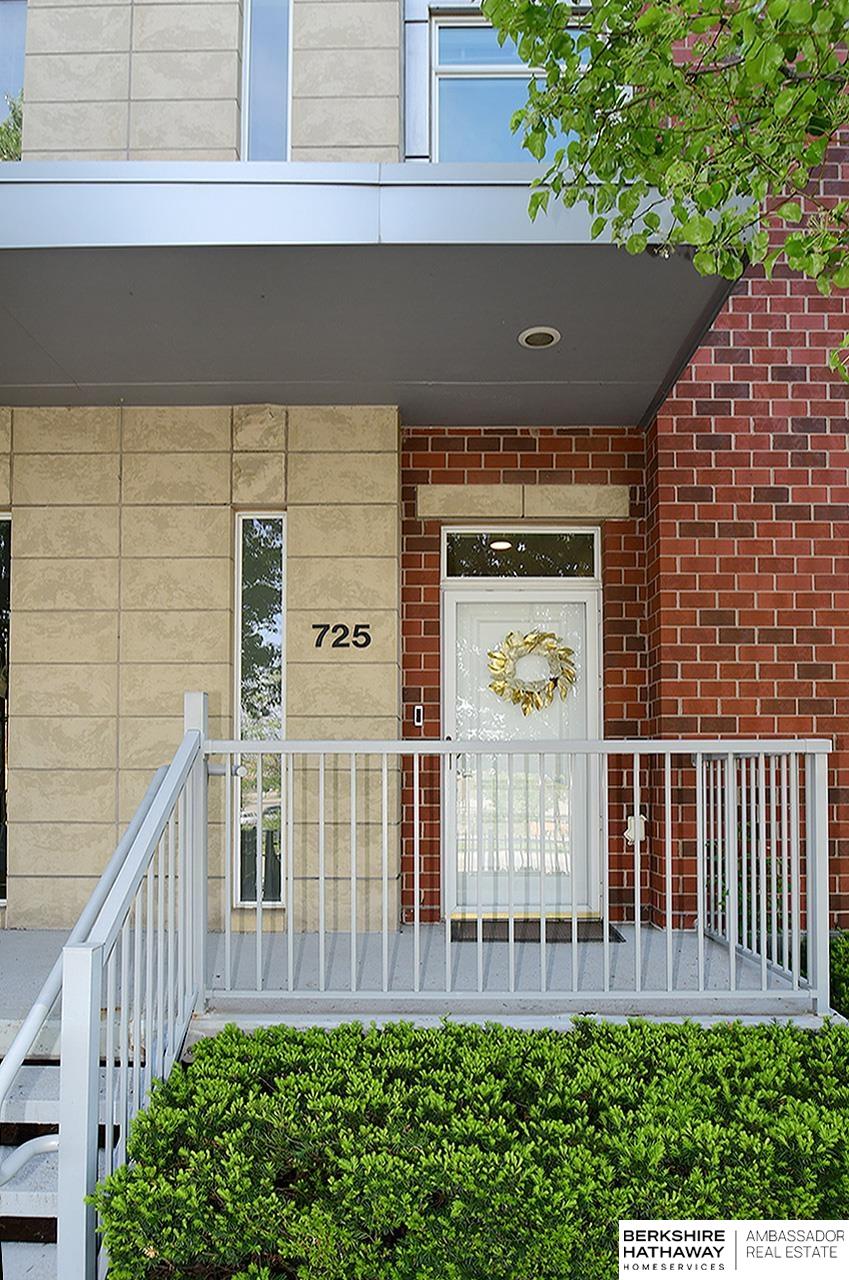 Omaha, Nebraska 68102, United States, 3 Bedrooms Bedrooms, ,2 BathroomsBathrooms,Residential,Active,181140