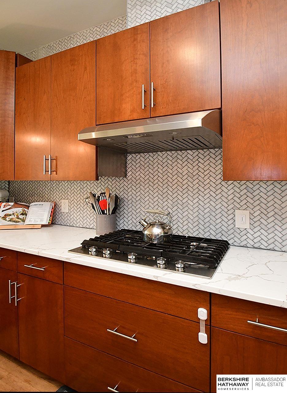 Omaha, Nebraska 68102, United States, 3 Bedrooms Bedrooms, ,2 BathroomsBathrooms,Residential,Active,181140