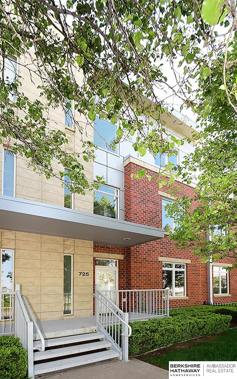 Omaha, Nebraska 68102, United States, 3 Bedrooms Bedrooms, ,2 BathroomsBathrooms,Residential,Active,181140