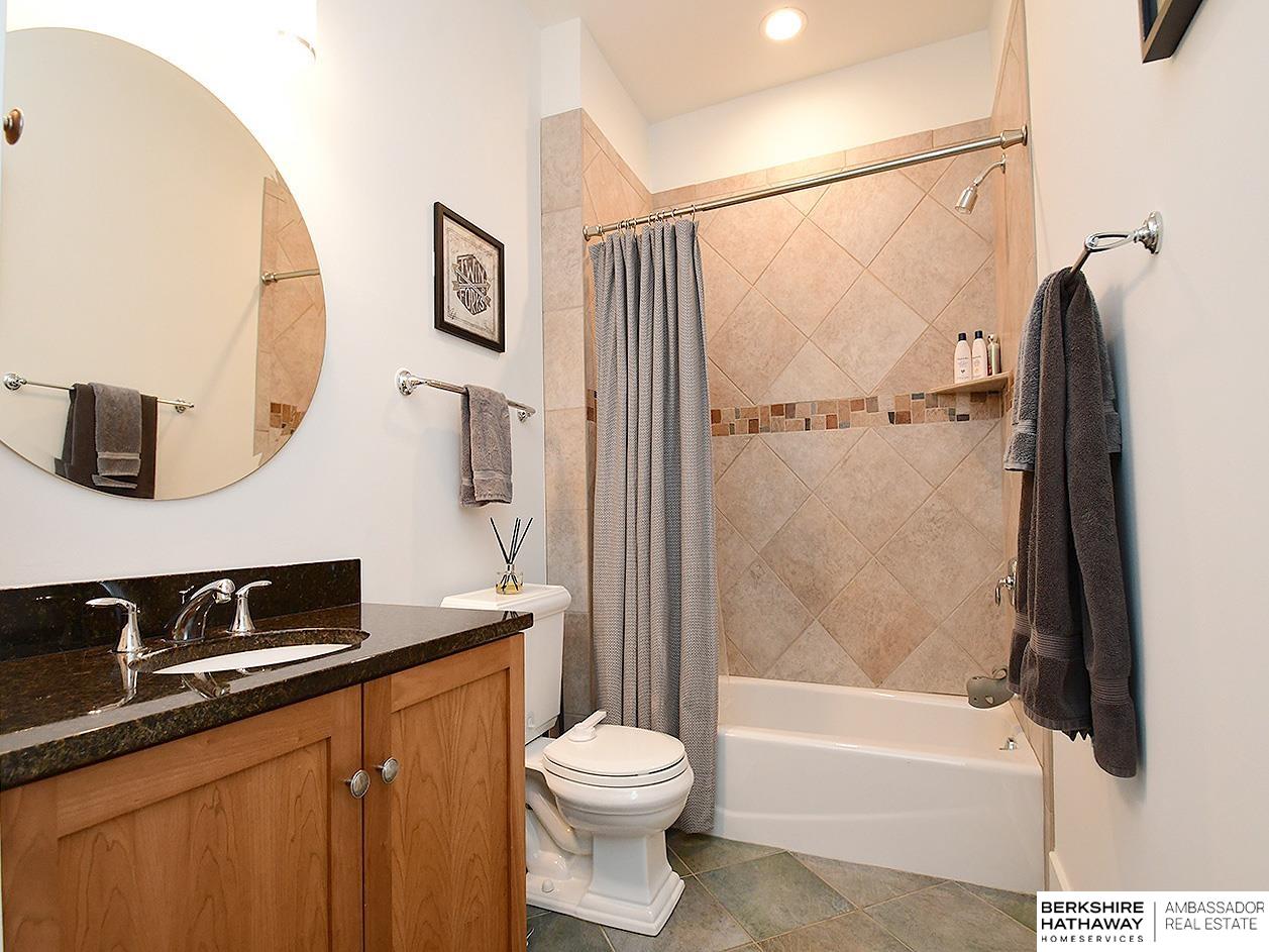 Omaha, Nebraska 68102, United States, 3 Bedrooms Bedrooms, ,2 BathroomsBathrooms,Residential,Active,181140