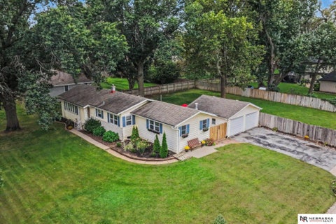 Photo of 2224 N 102 Street, Omaha, NE 68134 (MLS # 22627548)