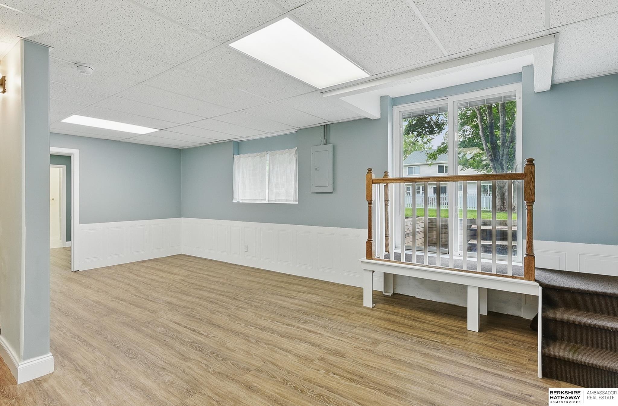 Omaha, Nebraska 68135, United States, 4 Bedrooms Bedrooms, ,3 BathroomsBathrooms,Residential,Pending,139116