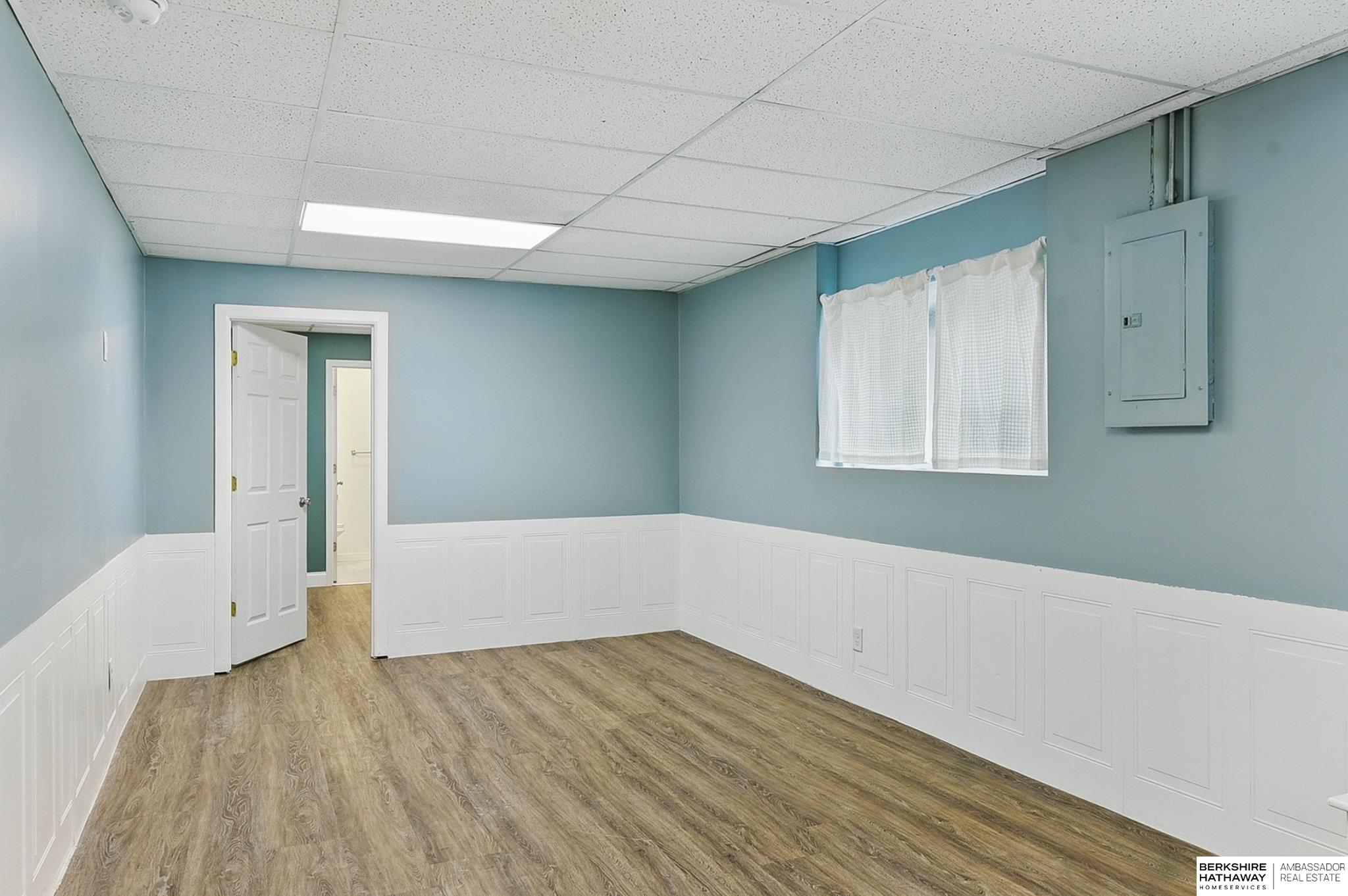 Omaha, Nebraska 68135, United States, 4 Bedrooms Bedrooms, ,3 BathroomsBathrooms,Residential,Pending,139116