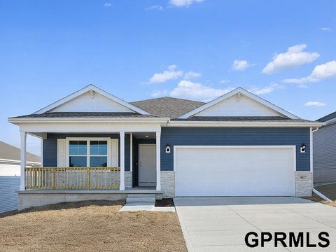 Photo of 13312 S 66th Avenue, Papillion, NE 68133 (MLS # 22621140)