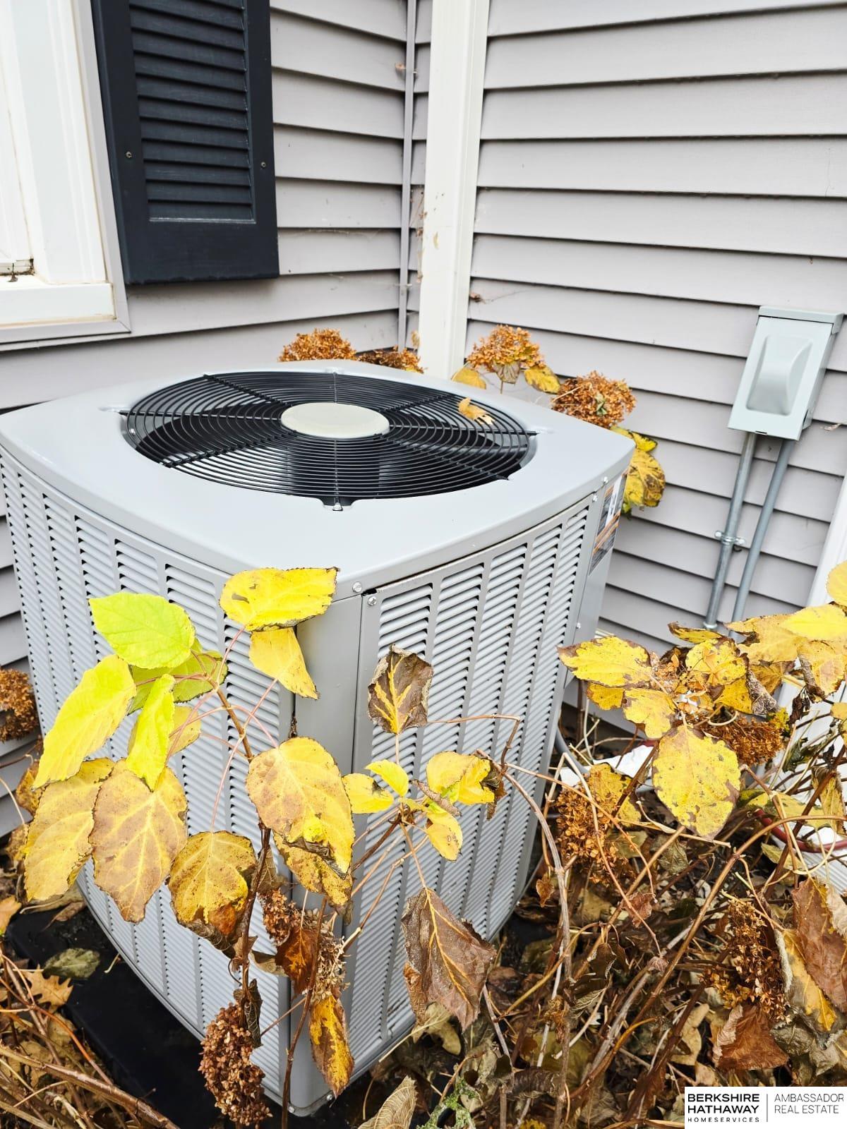 Lincoln, Nebraska 68502, United States, 5 Bedrooms Bedrooms, ,3 BathroomsBathrooms,Residential,Active,247346