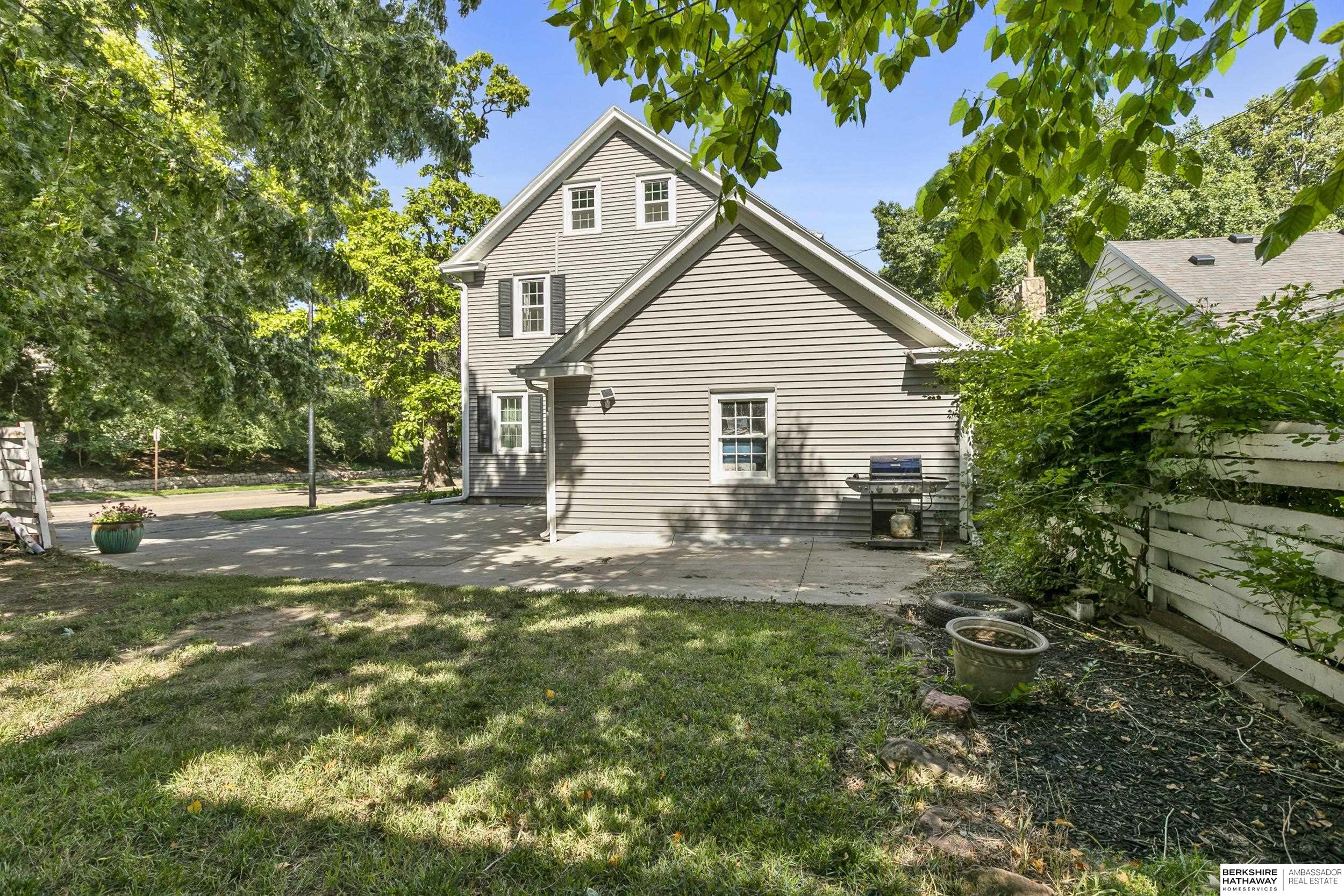 Lincoln, Nebraska 68502, United States, 5 Bedrooms Bedrooms, ,3 BathroomsBathrooms,Residential,Active,247346