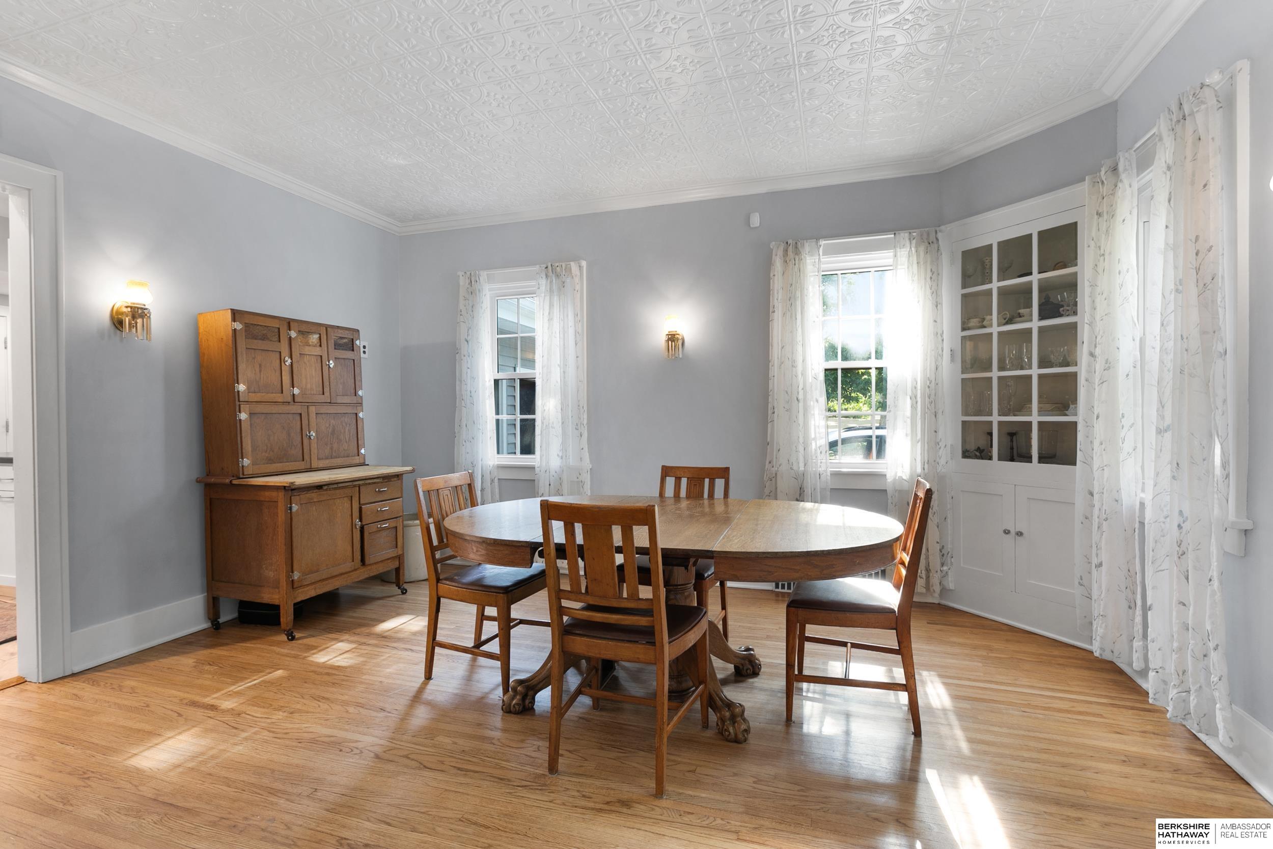 Lincoln, Nebraska 68502, United States, 5 Bedrooms Bedrooms, ,3 BathroomsBathrooms,Residential,Active,247346