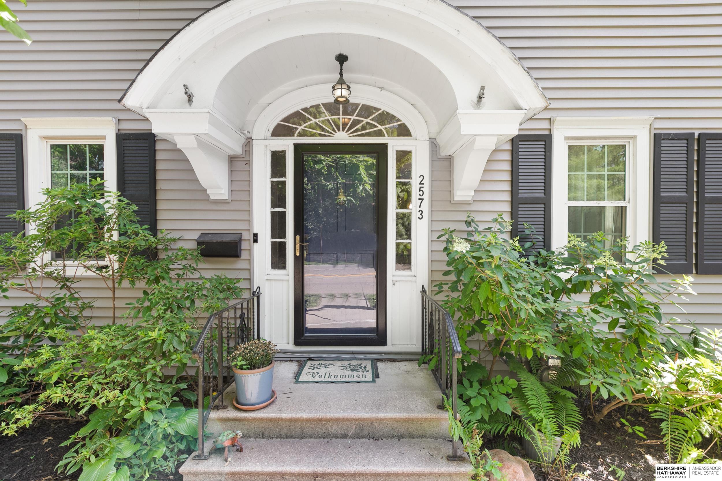 Lincoln, Nebraska 68502, United States, 5 Bedrooms Bedrooms, ,3 BathroomsBathrooms,Residential,Active,247346