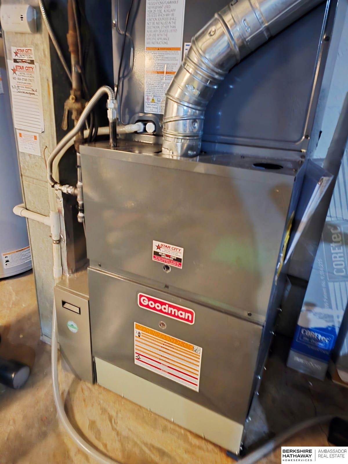 Lincoln, Nebraska 68502, United States, 5 Bedrooms Bedrooms, ,3 BathroomsBathrooms,Residential,Active,247346