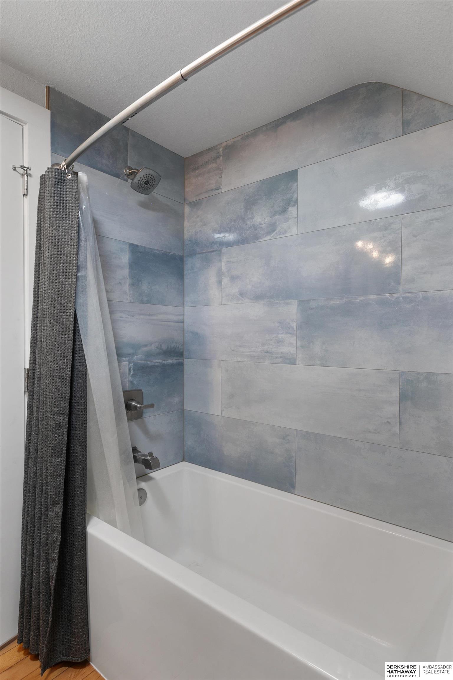 Lincoln, Nebraska 68502, United States, 5 Bedrooms Bedrooms, ,3 BathroomsBathrooms,Residential,Active,247346