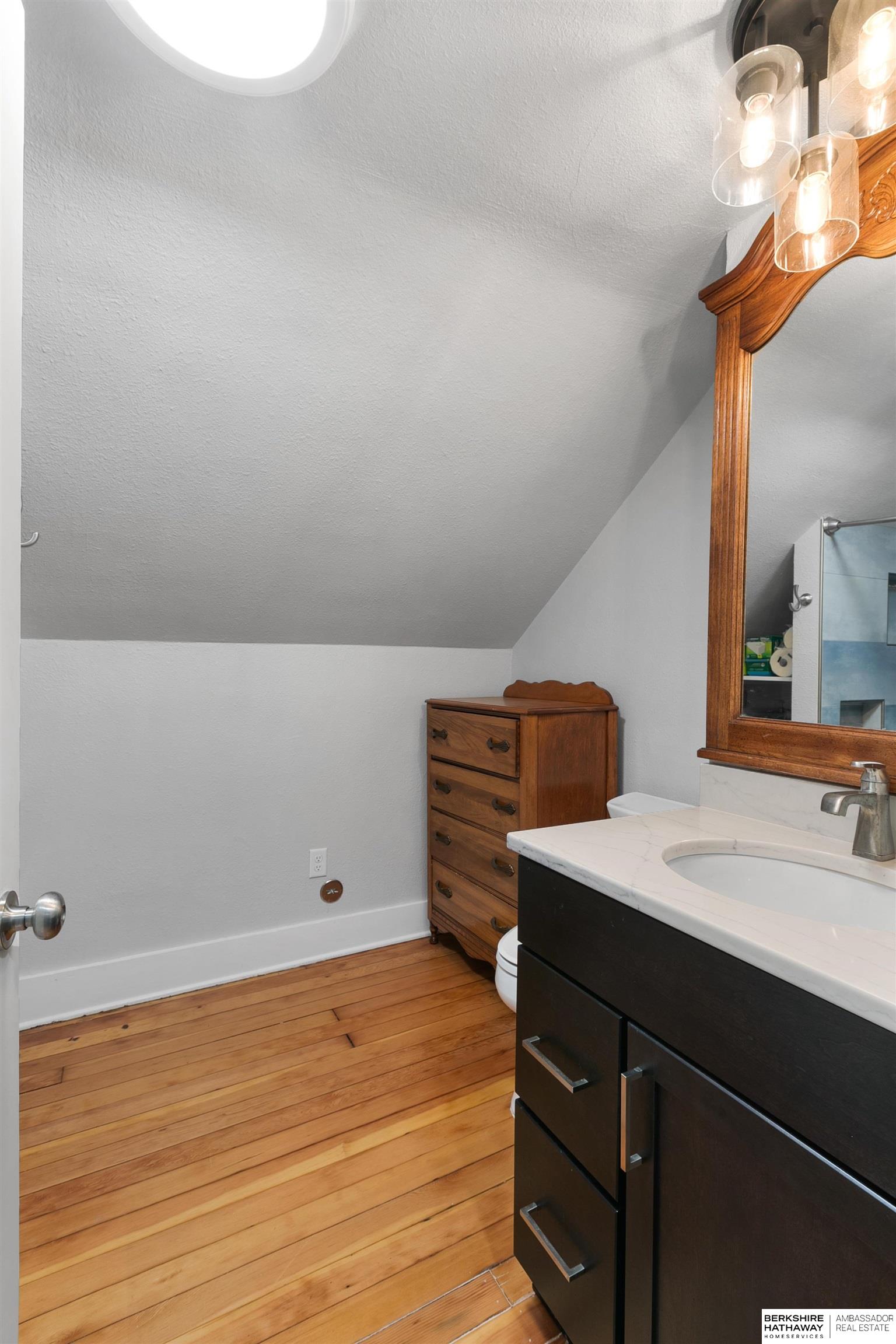 Lincoln, Nebraska 68502, United States, 5 Bedrooms Bedrooms, ,3 BathroomsBathrooms,Residential,Active,247346